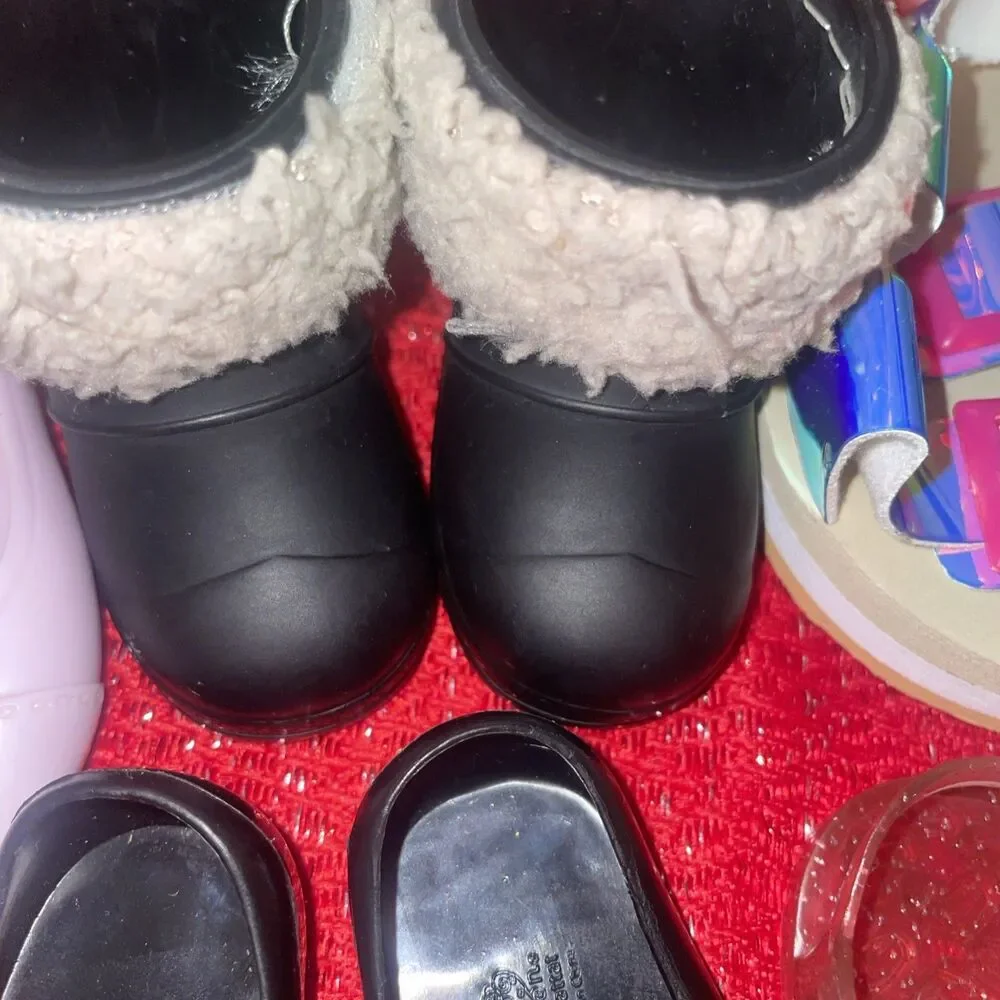 Dolls, Lot Shoes. Mixture Of Different Sizes And For Different Dolls